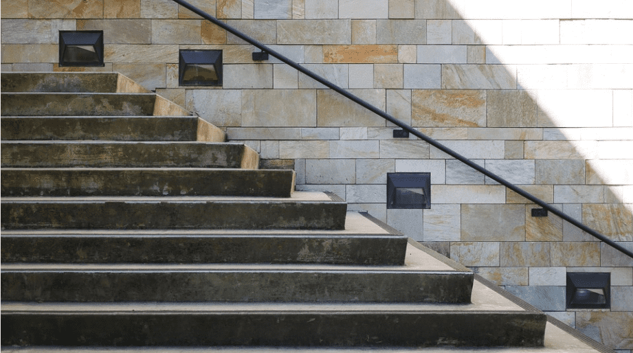 how to repair concrete steps - image from pixabay by RoadTripGuys